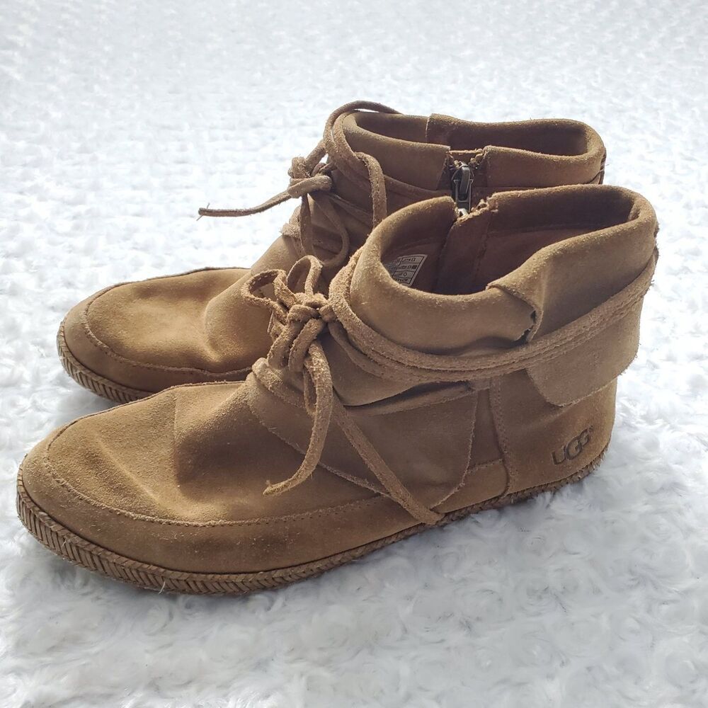 UGG Shaina / S/N 1019129 Womens Ankle Moccasin Boots US 8.5 Brown